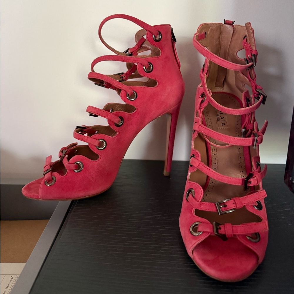 Alaia pink sandals